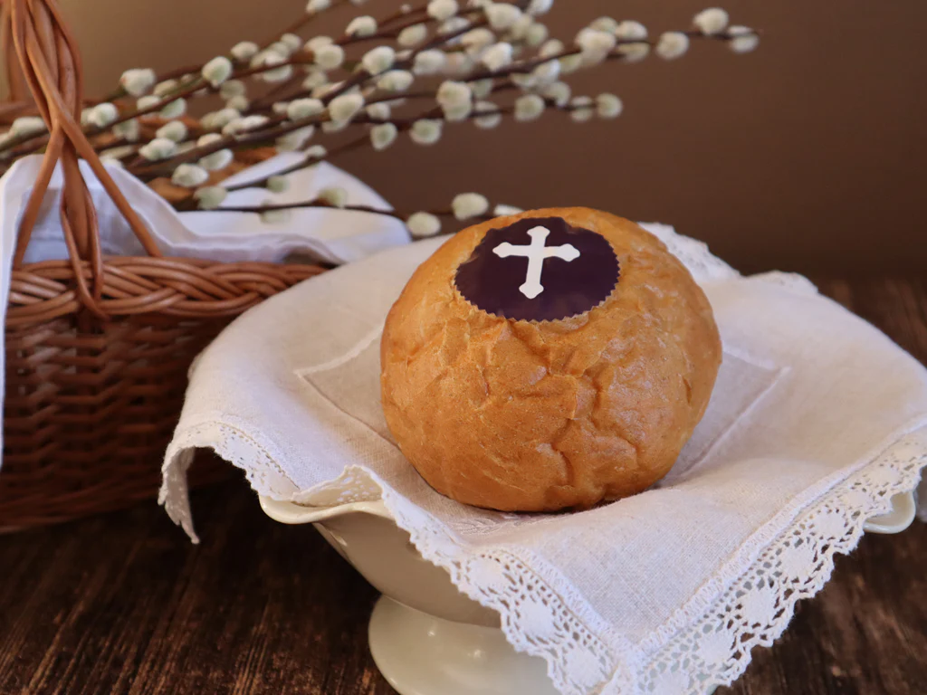 Small Bread w/cross - Image 2